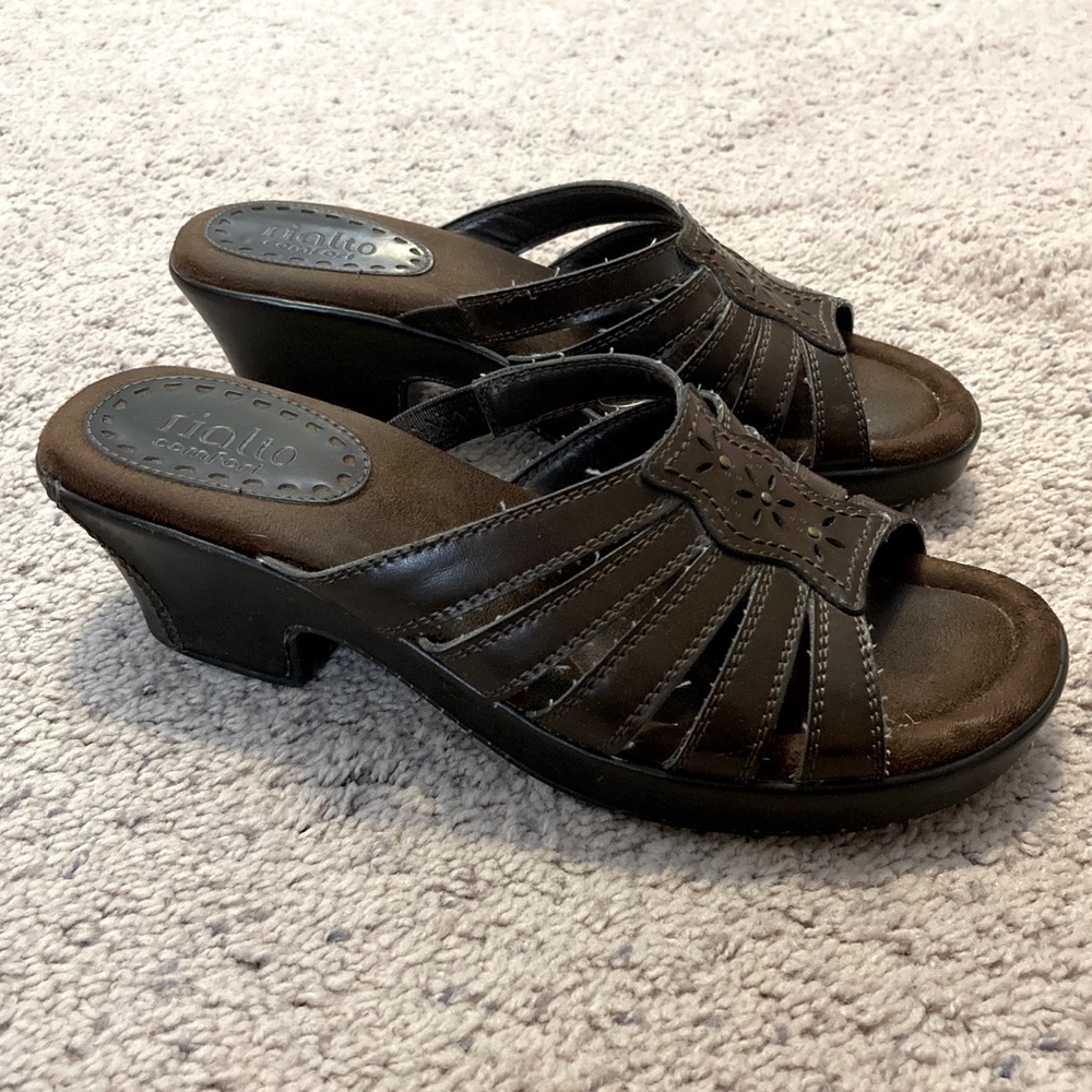 Womens Leather Slip-On Backless Sandals (Size 8.5)